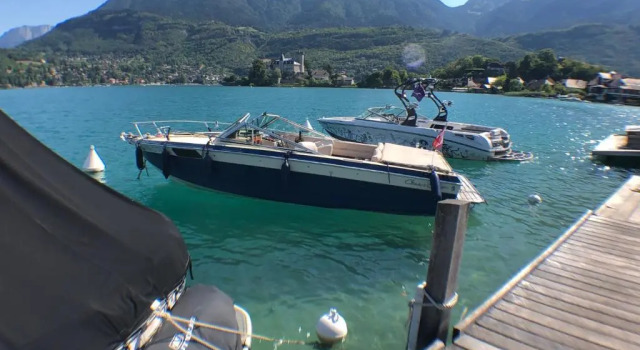 Апартаменты Situation exceptionnelle pour ce cosy studio avec terrasse SUR LAC, dans résidence avec PLAGE et ponton PRIVEE