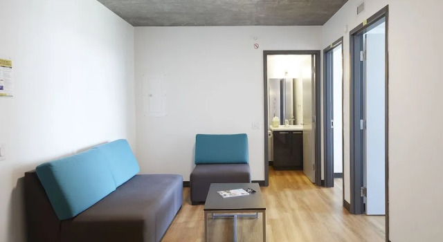 Centennial Place Student Residence Scarborough, Book Hostel / Vandrerhjem Scarborough Toronto