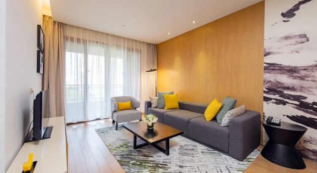 Люкс c 1 комнатой Holiday Inn & Suites Suzhou Yangcheng Lake by IHG