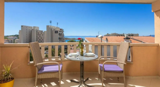 Апартаменты c 1 комнатой с балконом и с видом на море Apartments Petrović