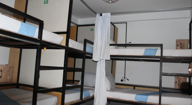 Кровать в общем номере Route 66 Hostel