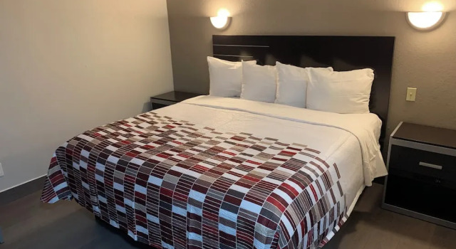 Двухместный номер Superior Red Roof Inn Copiague