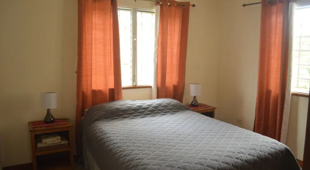 Бунгало Executive Rock Farm Guest House
