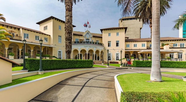 Country Club Lima Hotel - The Leading Hotels of the World, Забронировать Отель Отели в центре Сан-Исидро, в центре