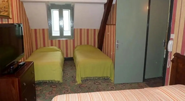 Семейный люкс с 2 комнатами Hotel De Gramont