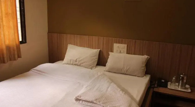 Western Lodge And Top In Town Bar And Resturant, Rezervovat Hotel Belagavi Bangalore