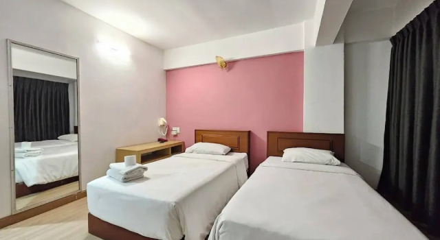 Двухместный номер Standard Crown BTS Nana Hotel