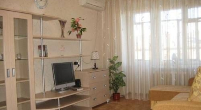 Near Railway Station, Rezerwuj Hotel Dzerzhinsky City District 