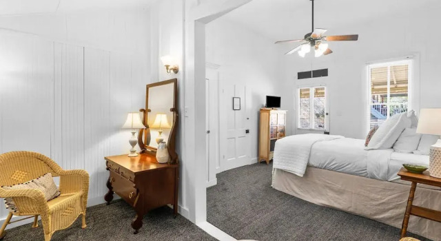 The Meyer Hotel, Забронировать Отель Комфорт Texas Hill Country