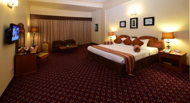 Люкс La Rosa Hotel, Juffair