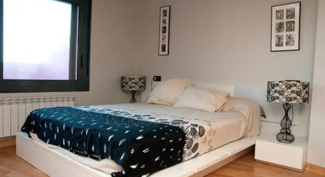 Casa Ruiz, Rezervați Hotel Ayerbe Pirineo Aragonés