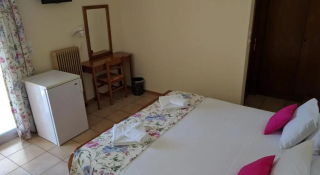 Двухместный номер Standard с частичным видом на море Laios Hotel