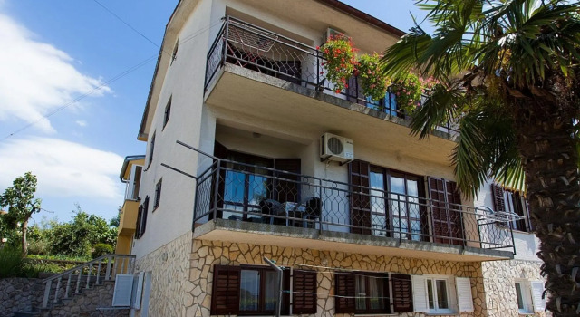 Cozy Apartment in Malinska near Sea