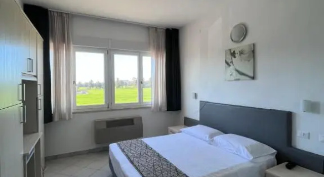 Четырёхместный номер Standard Hotel Letizia