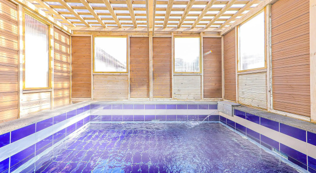 Onmaru Hanok Kids Poolvilla and Couple Spa, Забронировать Курортный отель Курортные отели провинции Кёнсан-Пукто, Курортный отель