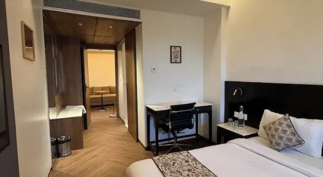 Семейный номер Standard с видом на город Divik Aparthotel ISBT Near Rani Kamlapati Habibganj