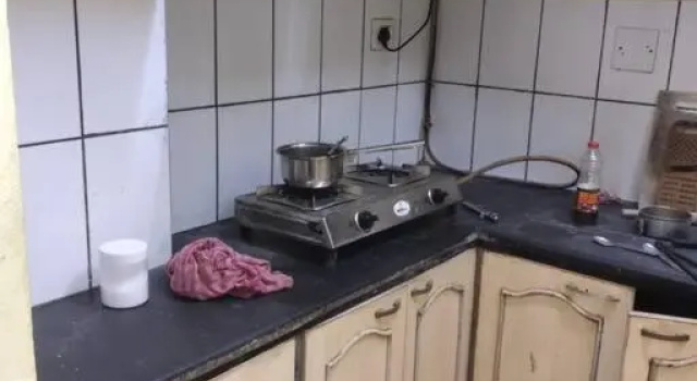 Lovely 3 bedroom rental with clubhouse facilities, Prenota Hotel Calcutta 