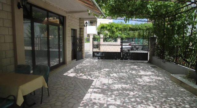 Апартаменты с 3 комнатами Apartments Sustic