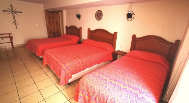 Трёхместный номер Standard с балконом Hotel Rincon Del Arco