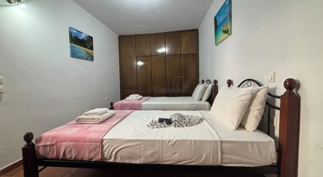 Electra Stone Suite, Забронировать Отель Отели Панормос с парковкой, Парковка