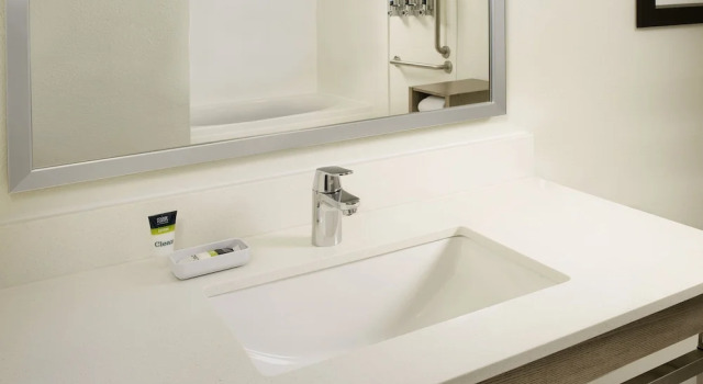 Двухместный полулюкс с видом на океан Four Points by Sheraton Jacksonville Beachfront