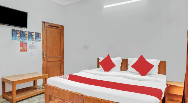OYO Flagship 87309 Hotel Blue Moon, Забронировать Отель Отели Нью-Дели с завтраком, Завтраки