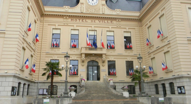 Kyriad Villefranche sur Saone Porte du Beaujolais -Rénové-