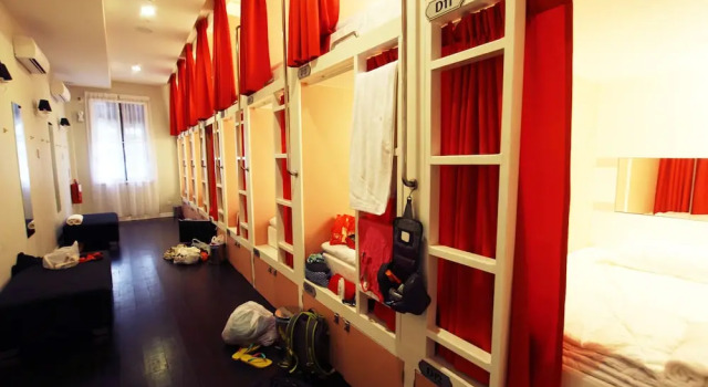 Кровать в общем номере (женский номер) Reggae Mansion Hostel