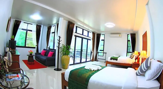 Семейный номер Standard с балконом Silver Garden Resort