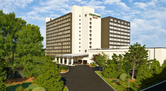 Courtyard by Marriott Boston Logan Airport