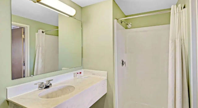 Четырёхместный номер Standard Saco Bay Hotel