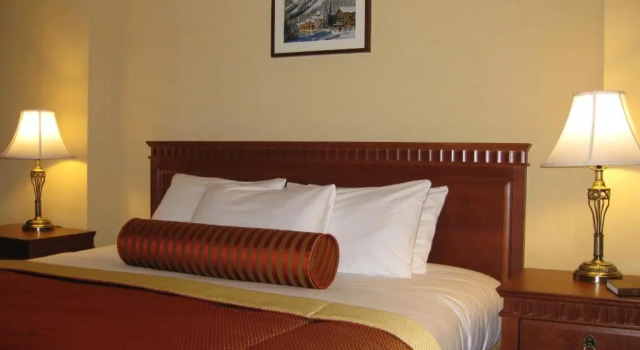 Двухместный номер Standard Sun Peaks Lodge