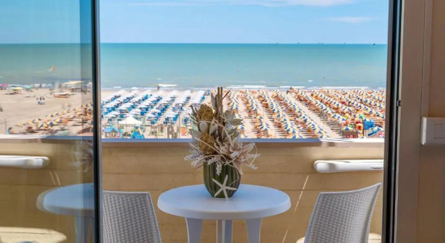 Трёхместный номер Standard с видом на море Hotel Orchidea