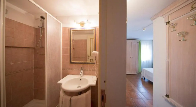 Четырёхместный номер Standard Mancini Park Hotel