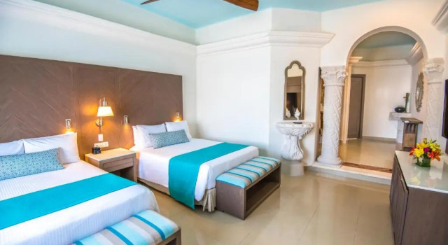 Четырёхместный полулюкс Wyndham Alltra Playa del Carmen Adults Only All Inclusive