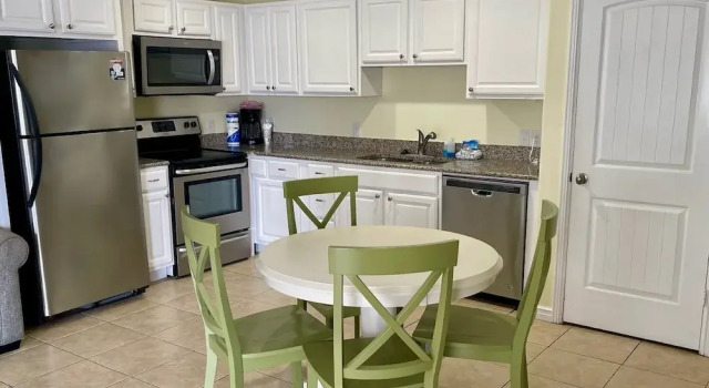 Номер Standard Beachgate Condo Suites And Hotel 513 1 Bedroom Condo