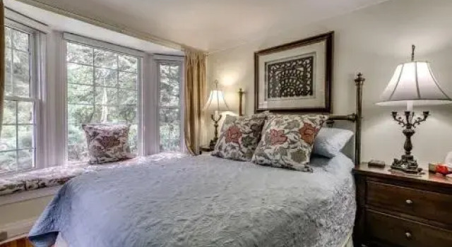 Dover House B&B, Varaa Bed and Breakfast  