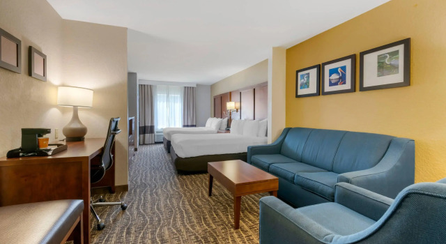 Четырёхместный люкс Comfort Suites Lady Lake - The Villages