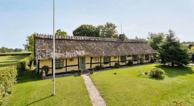 "Isbiorn" - 5km from the sea in Lolland, Falster and Mon, Book Hotel Norreballe Lolland