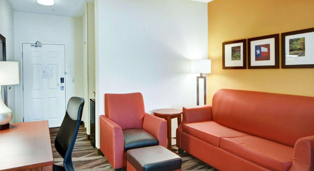 Comfort Suites Longview North