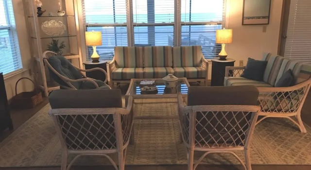 Holland - 4 Br Home
