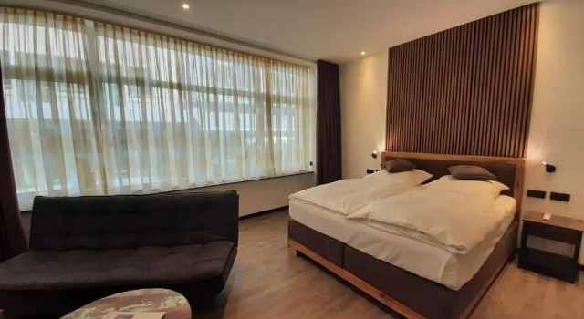 Полулюкс Hotel Krupp