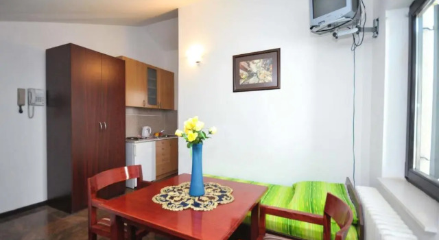 Апартаменты Deluxe с 2 комнатами с балконом и с видом на море Apartments Villa Mirjana