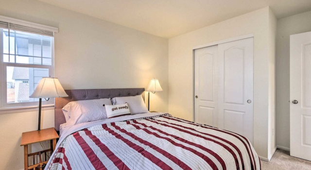 Charming 3BR Retreat - Perfect for Families!, Réserver Maison de vacances Fort Collins 