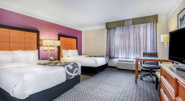 Четырёхместный номер Standard La Quinta by Wyndham Myrtle Beach Broadway Area