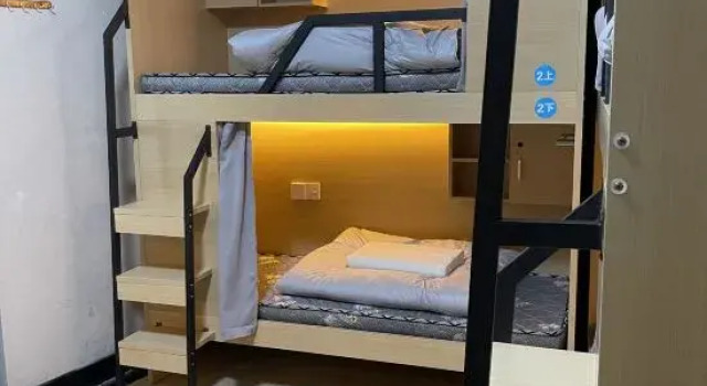Кровать в общем номере (женский номер) Hangzhou Yikexing Hostel (Nanxingqiao)