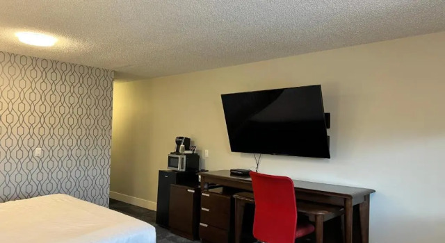 Номер Standard The Tides Inn