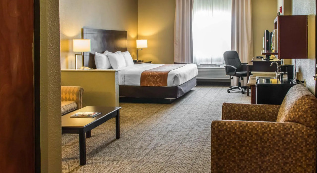 Двухместный люкс c 1 комнатой Spark by Hilton Round Rock