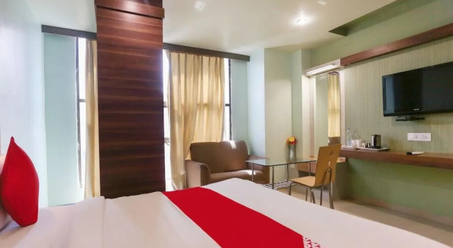 Oyo 45790 Hotel Bhubaneswari Classic, Varaa Hotelli Hotellit Brahmapur aamiaisella, Aamiainen