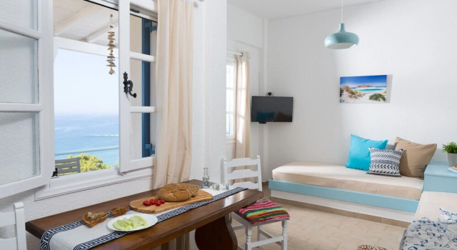 Апартаменты с балконом Ferma Hill Apartments